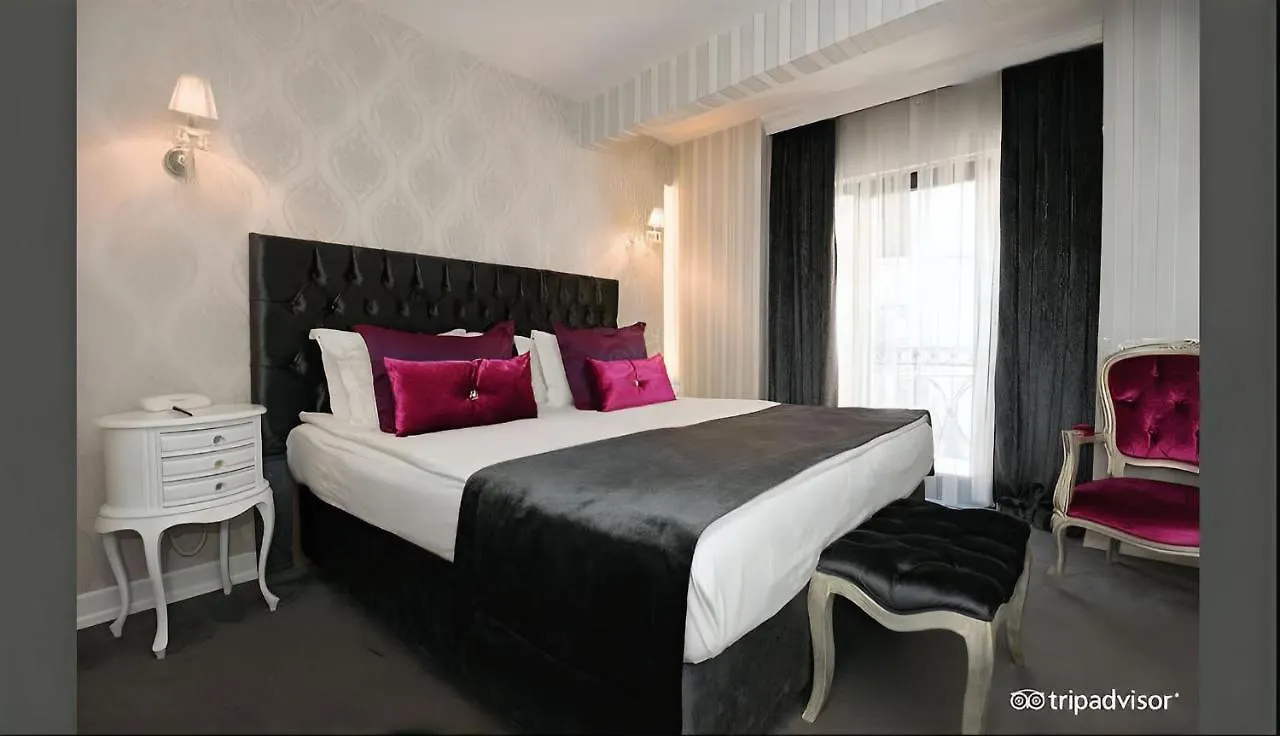 Kontakte von Pera Residence